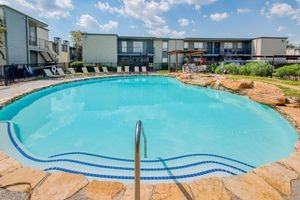 Creekside Villas at Clear Lake Image 1