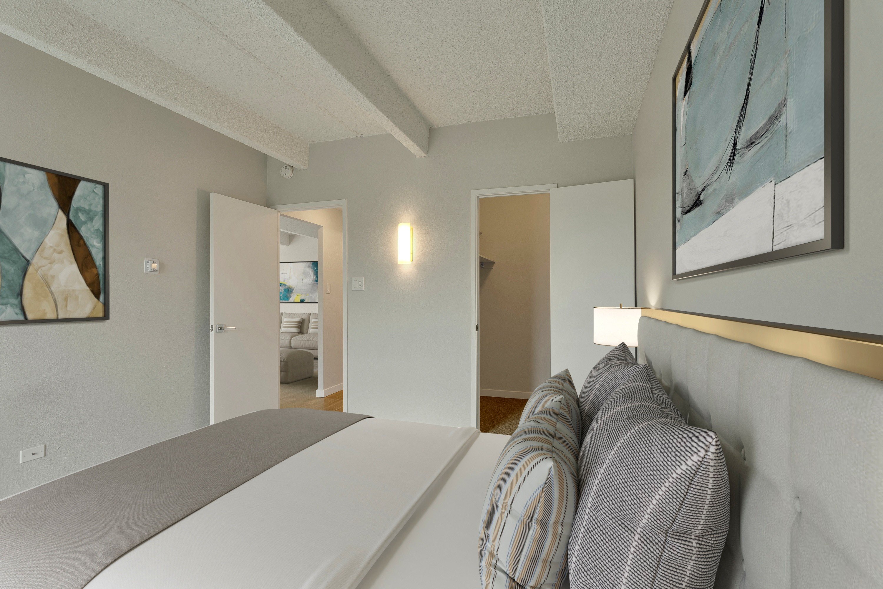 1044 Downing Image 24