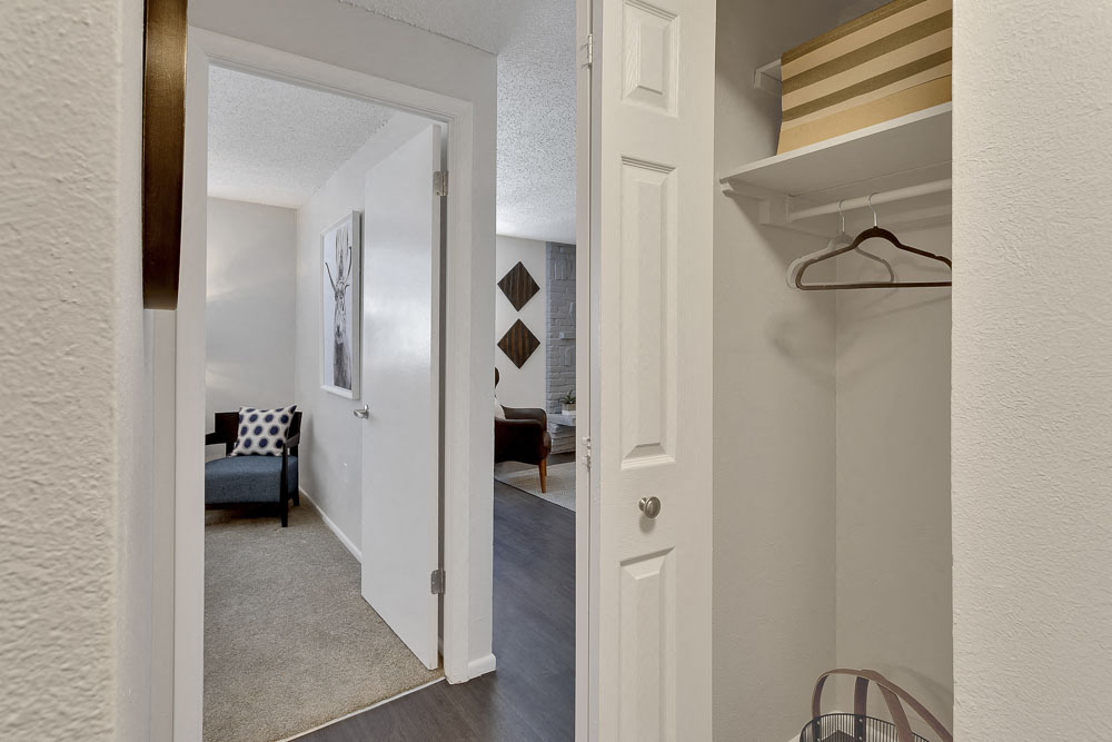 1430 Humboldt Image 13