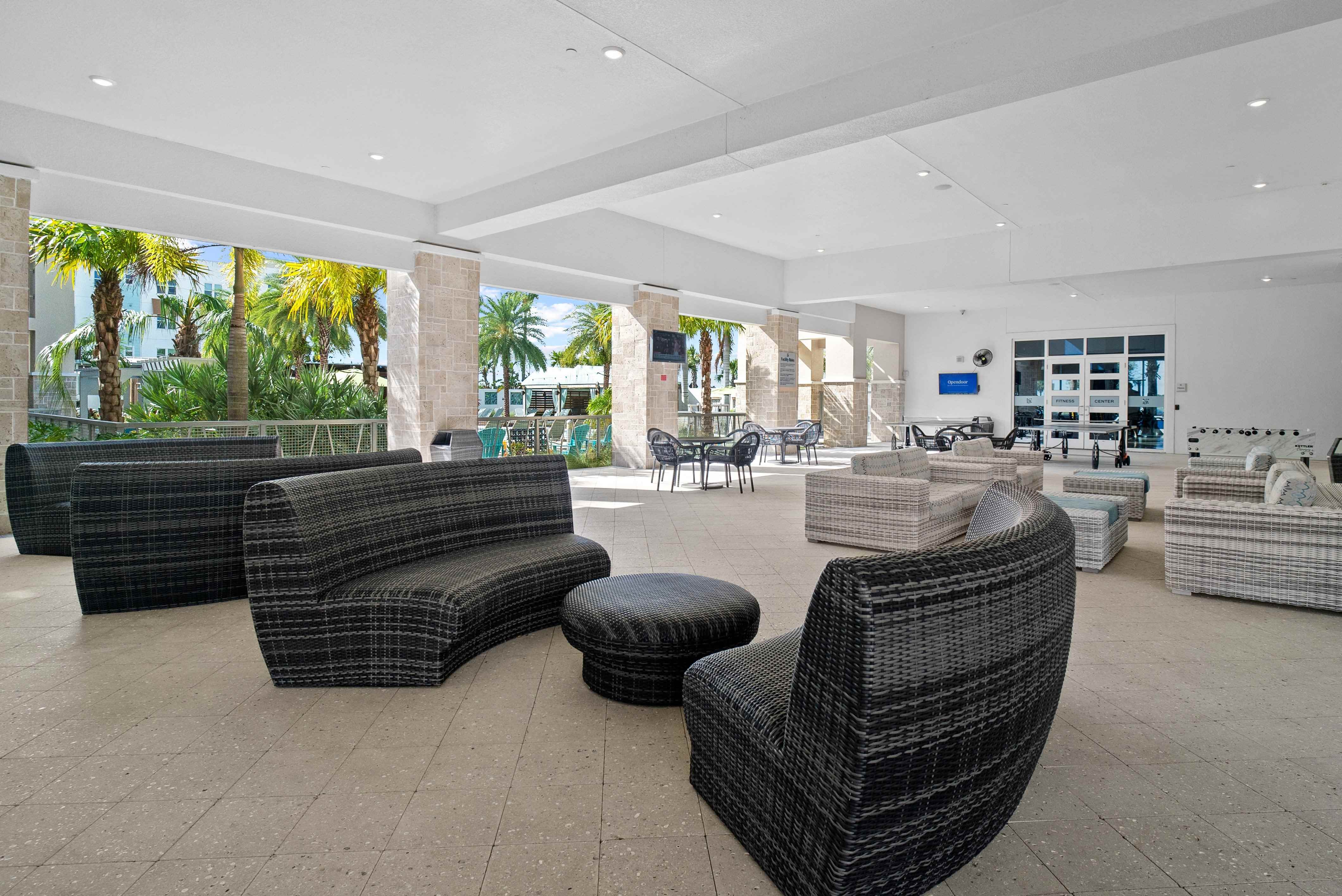 Centre Pointe Apartments Image 43