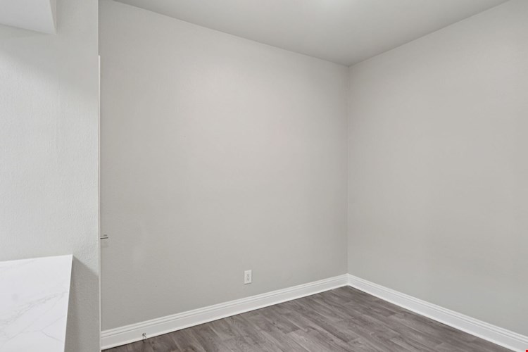 Larkin Apartment Homes Image 117