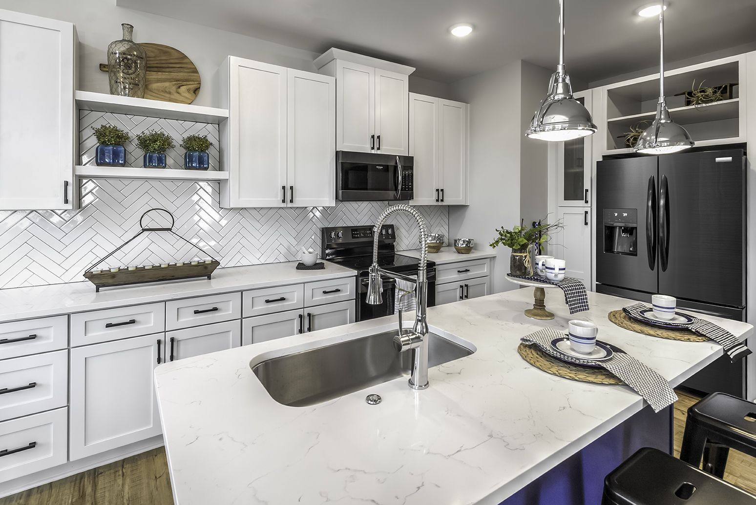 Midwood Station Image 5