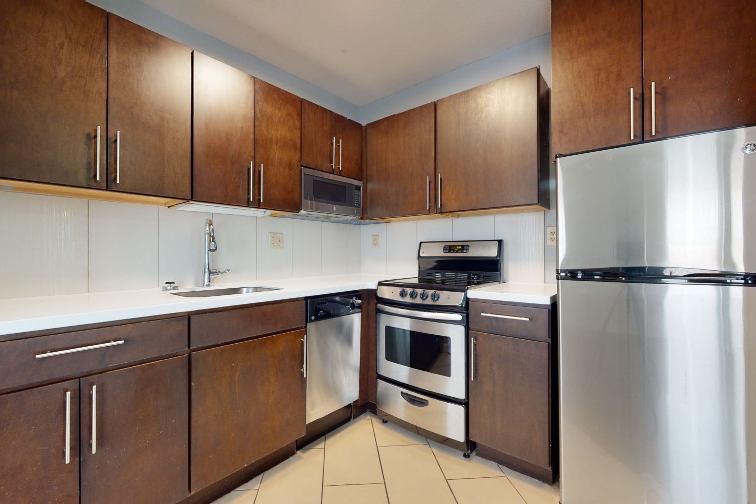 Kenwood Image 11
