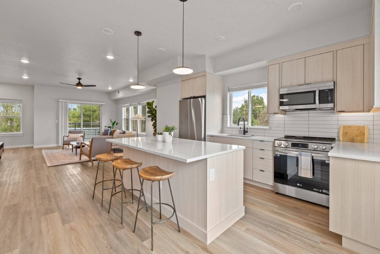 Alpine Landing Townhomes Image 2