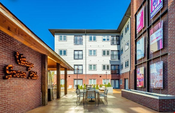 Village Green Hills Image 11