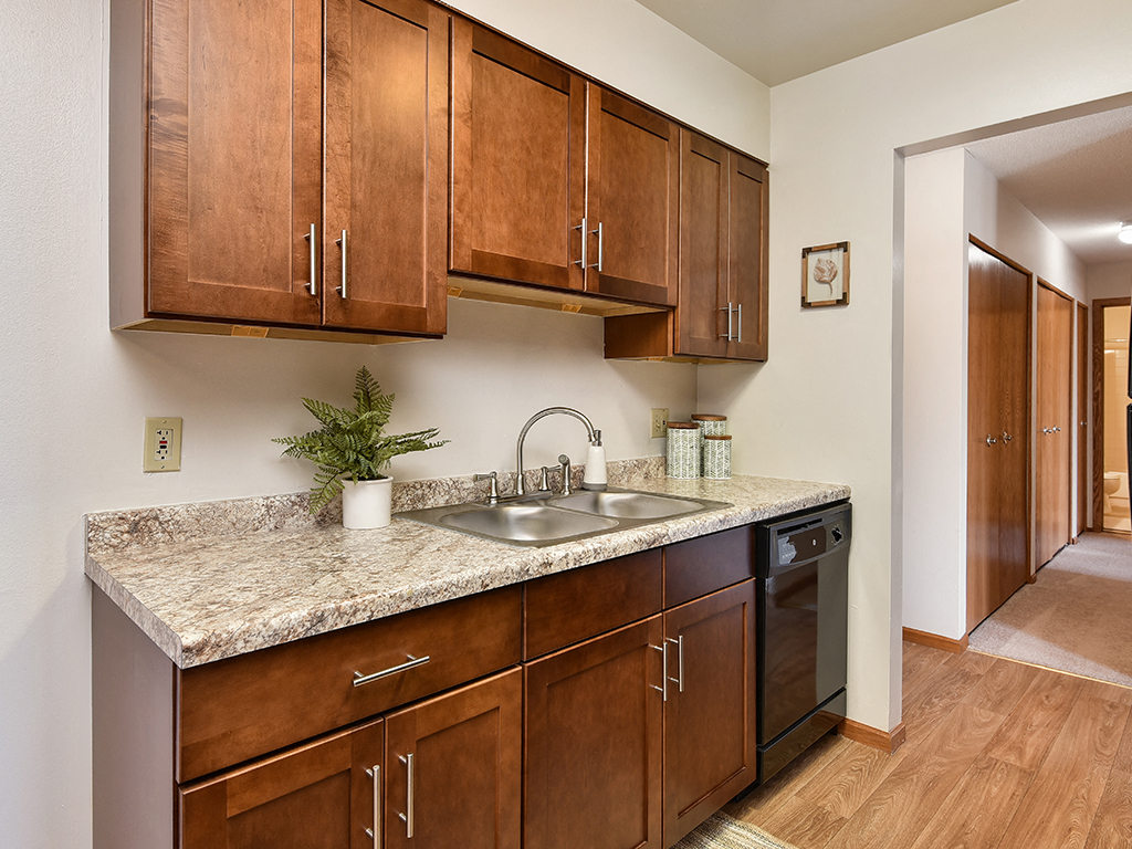 Lancaster Village Apartments Image 22