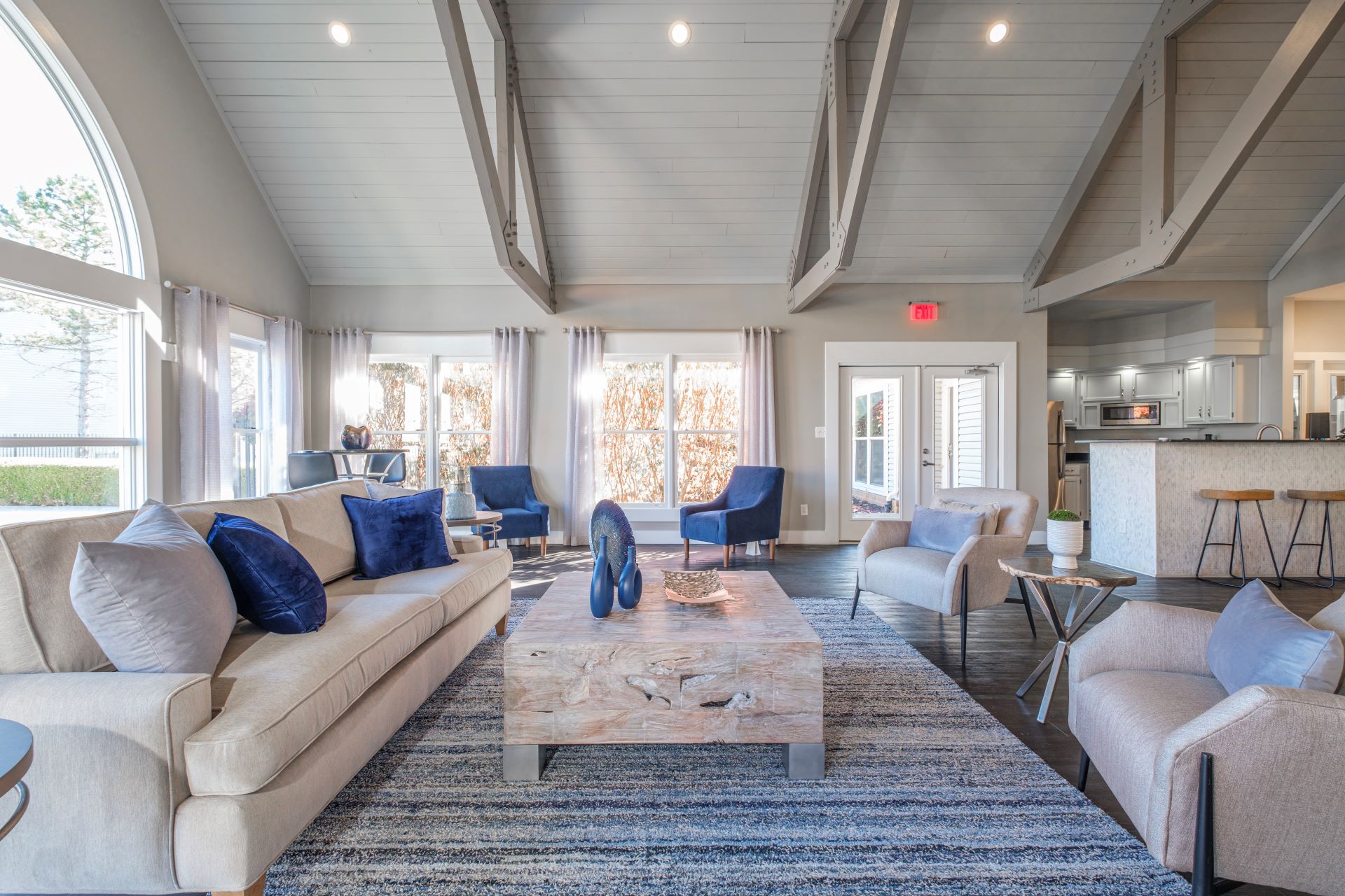 Perimeter Lakes Apartments Image 16