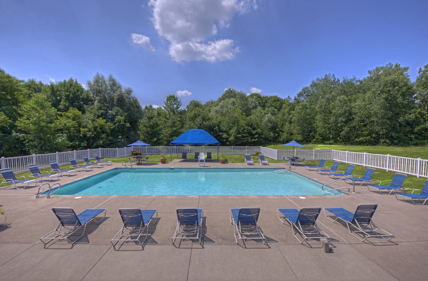 Spanish Gardens Apartments Image 2