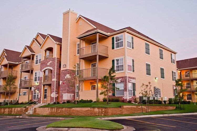 Park at Mission Hills  Image 3