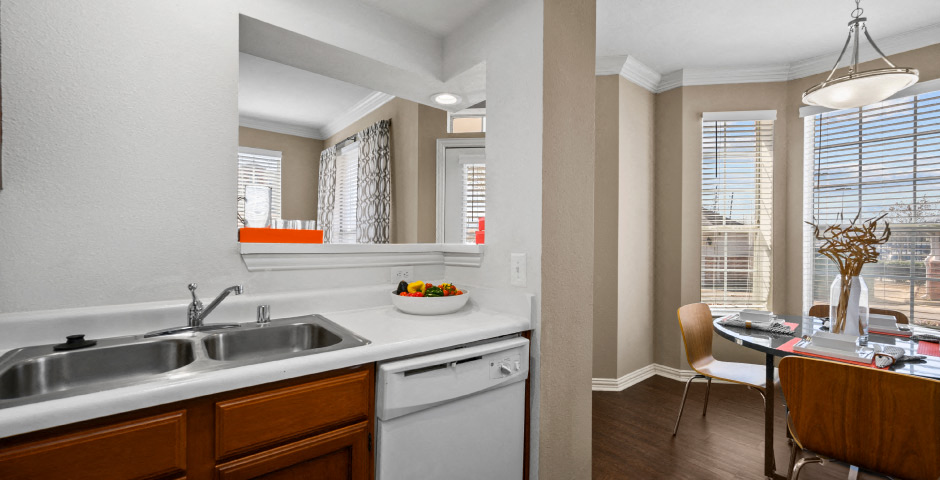 Lanesborough Apartments Image 43