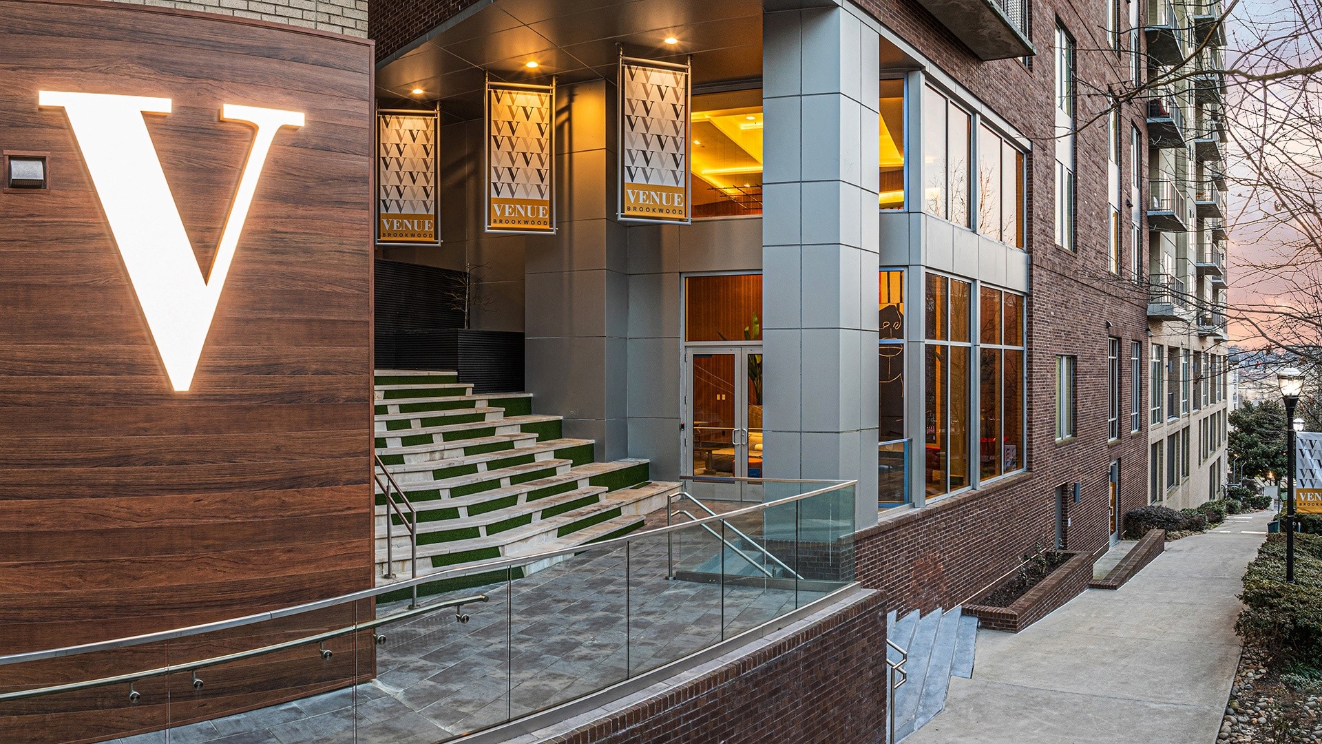 Venue Brookwood Apartments Image 44