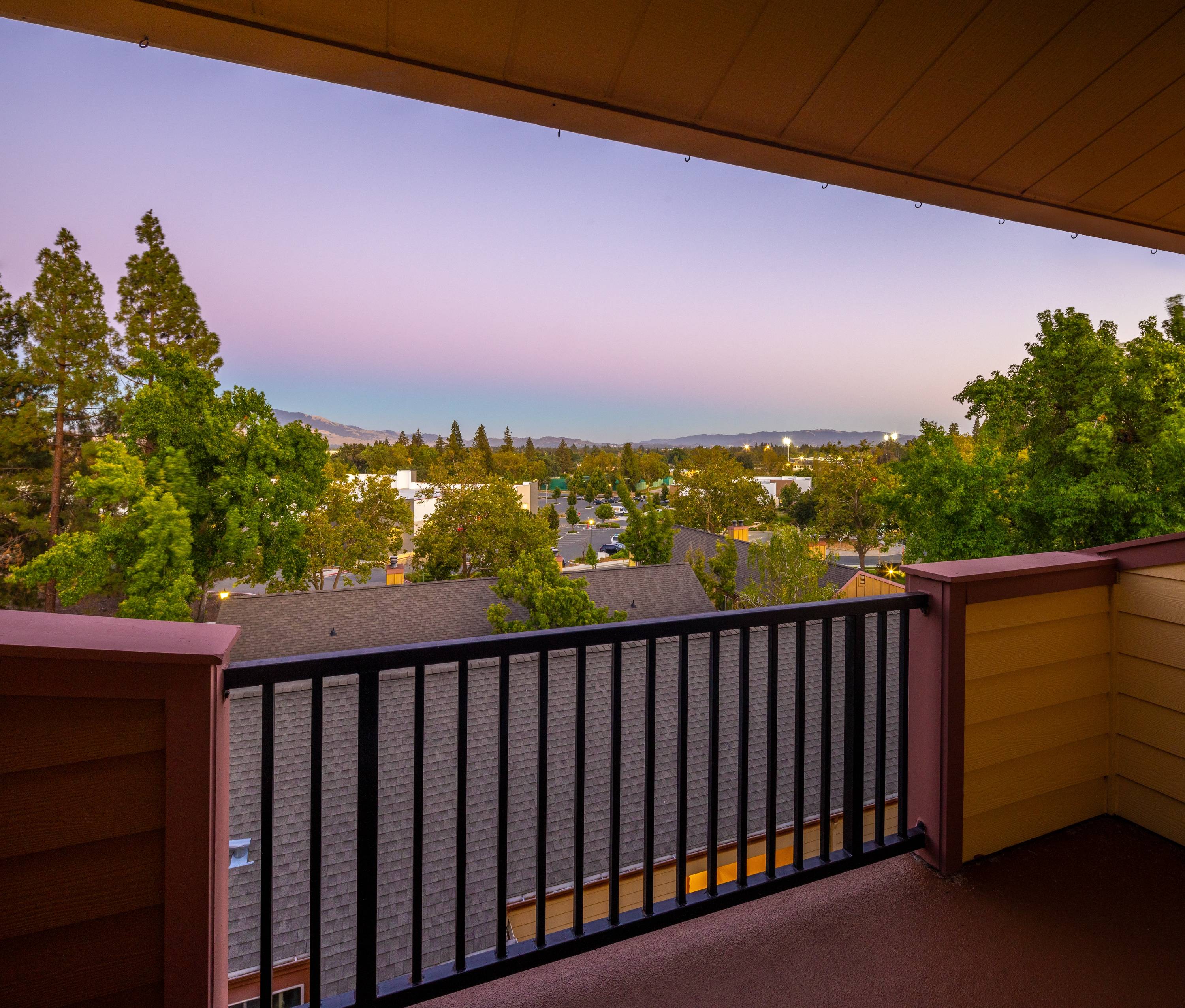 The Crest Pleasant Hill Image 12