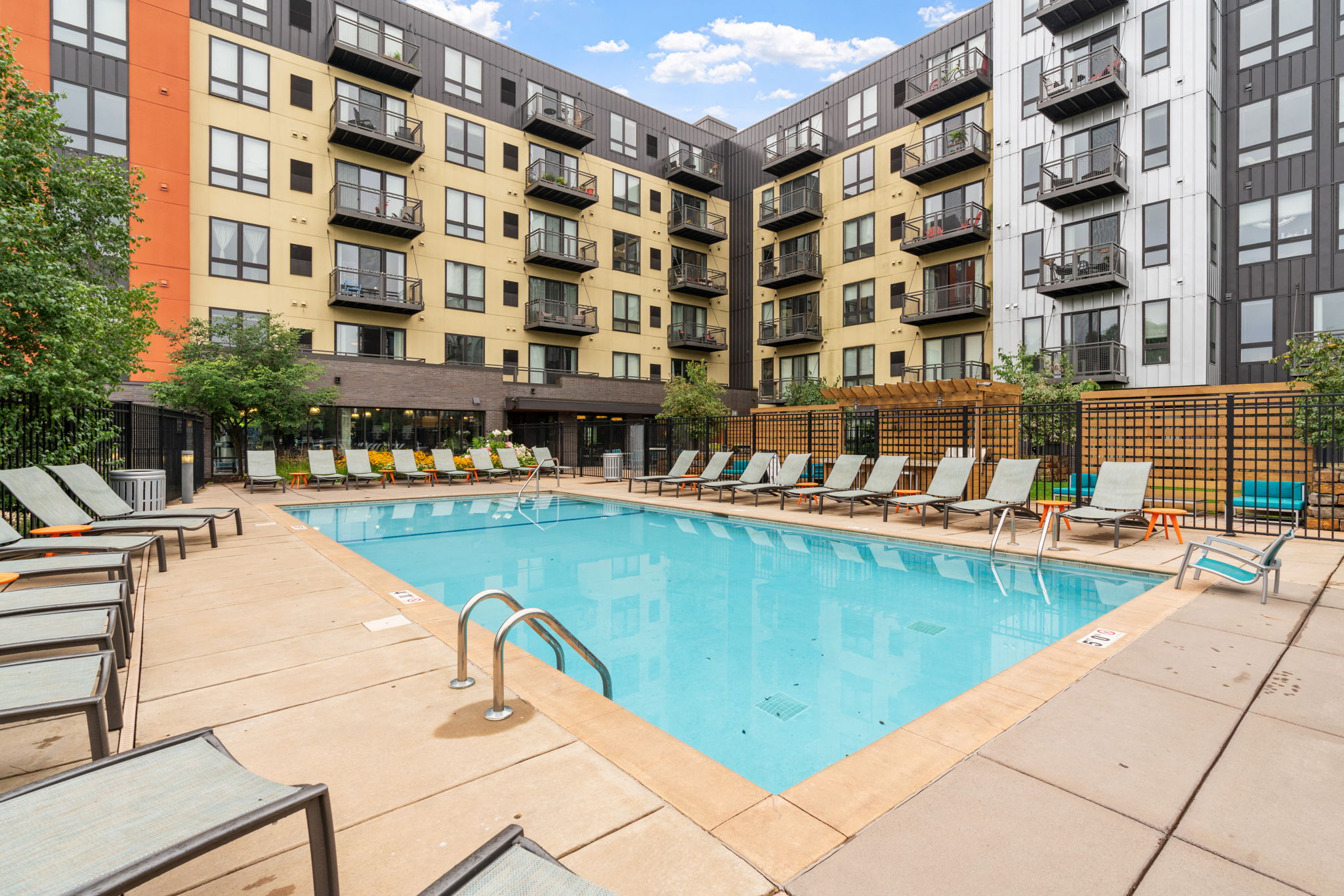 Be @ Axon Green Image 21