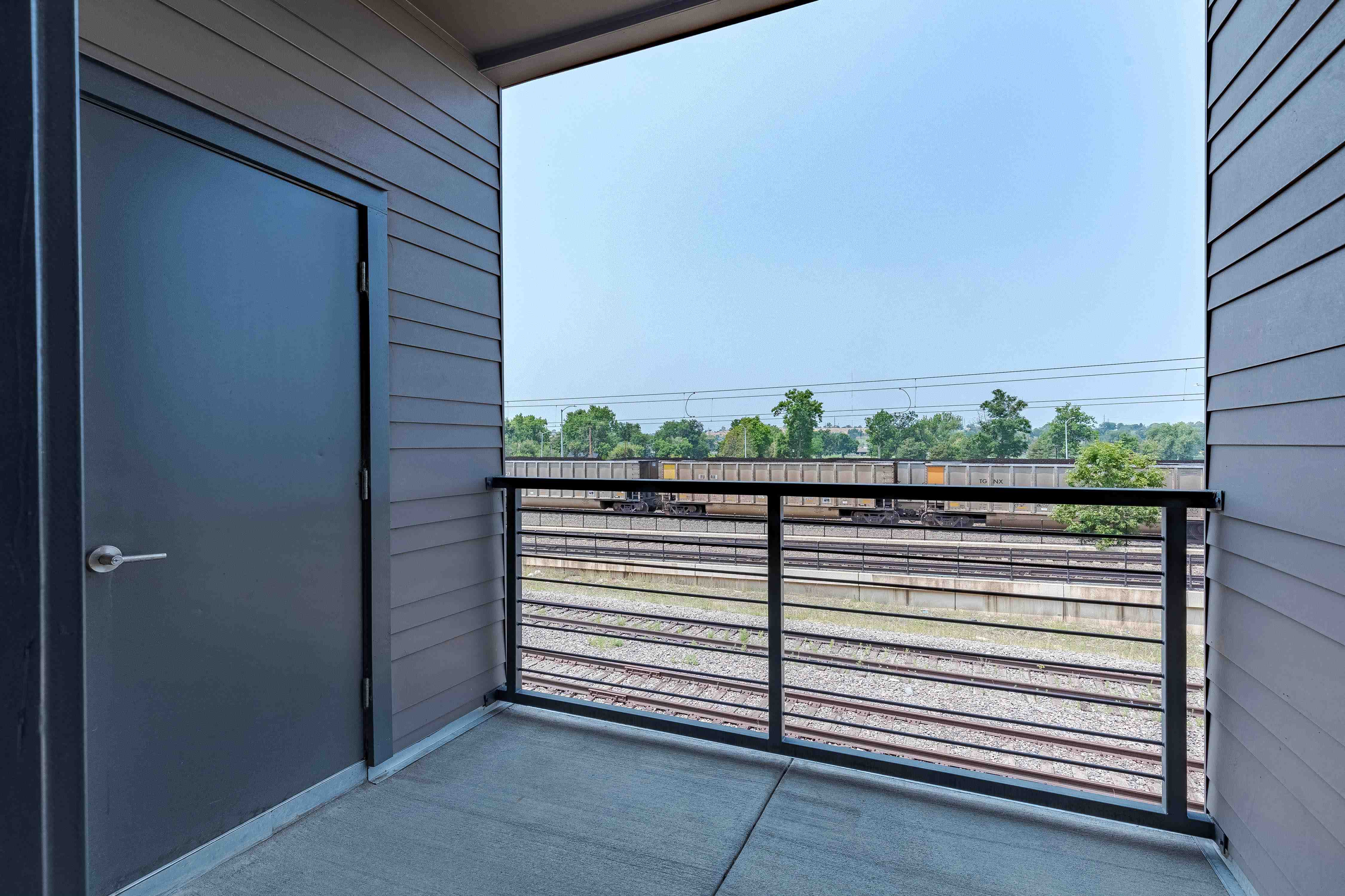 Encore Evans Station Apartments Image 39