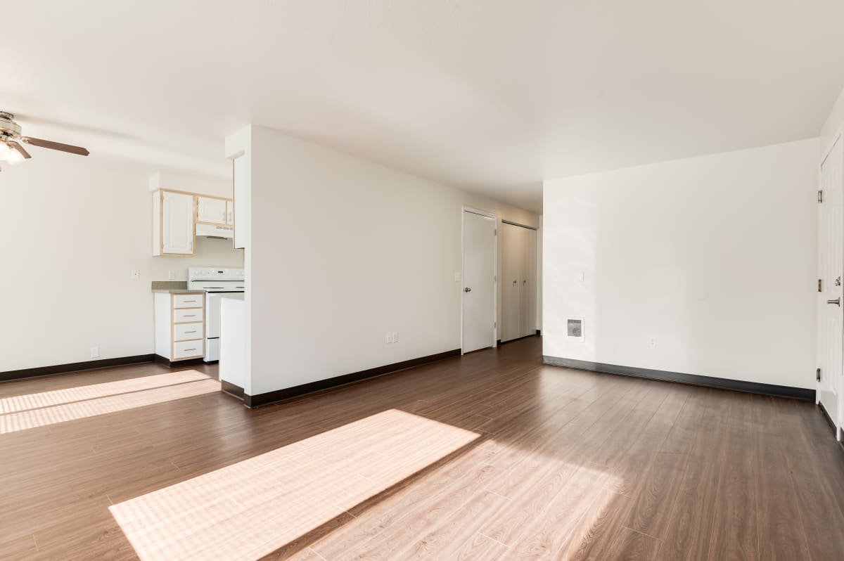 Park Avenue Village Image 3