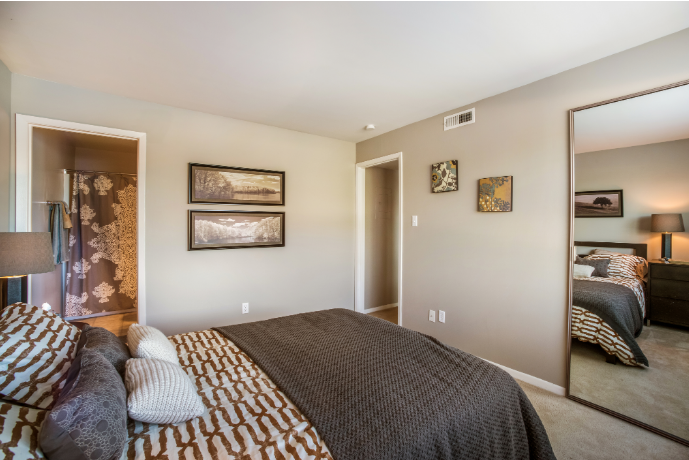 Waterfront Crossing Image 9