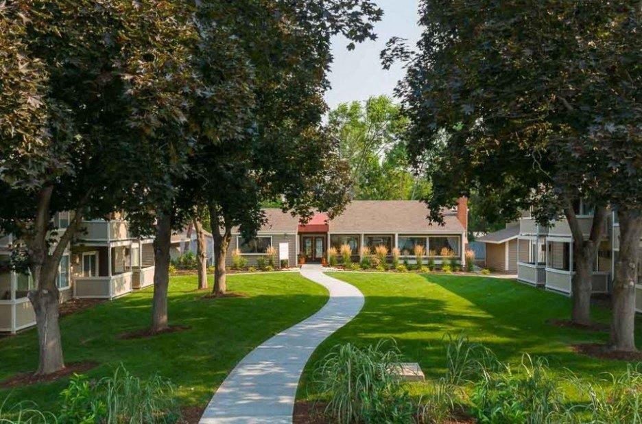 Central Pointe Image 16