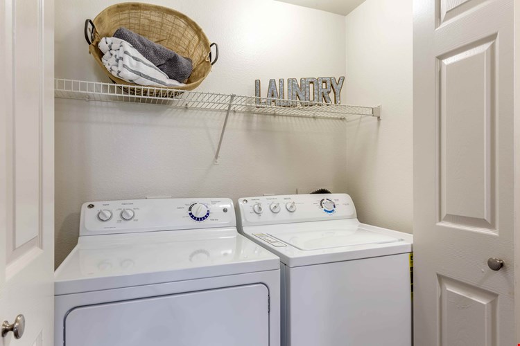 Carlyle at South Mountain Apartments OLD Image 21