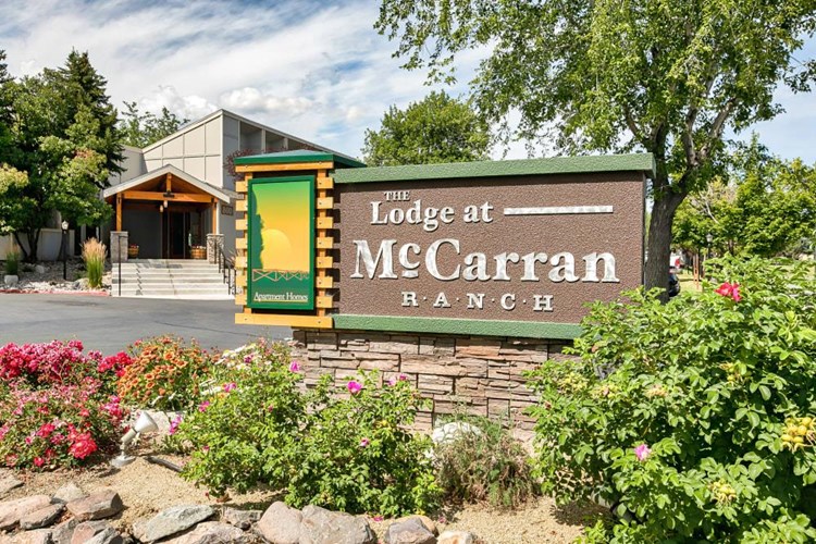 The Lodge at McCarran Ranch Apartment Homes Image 16