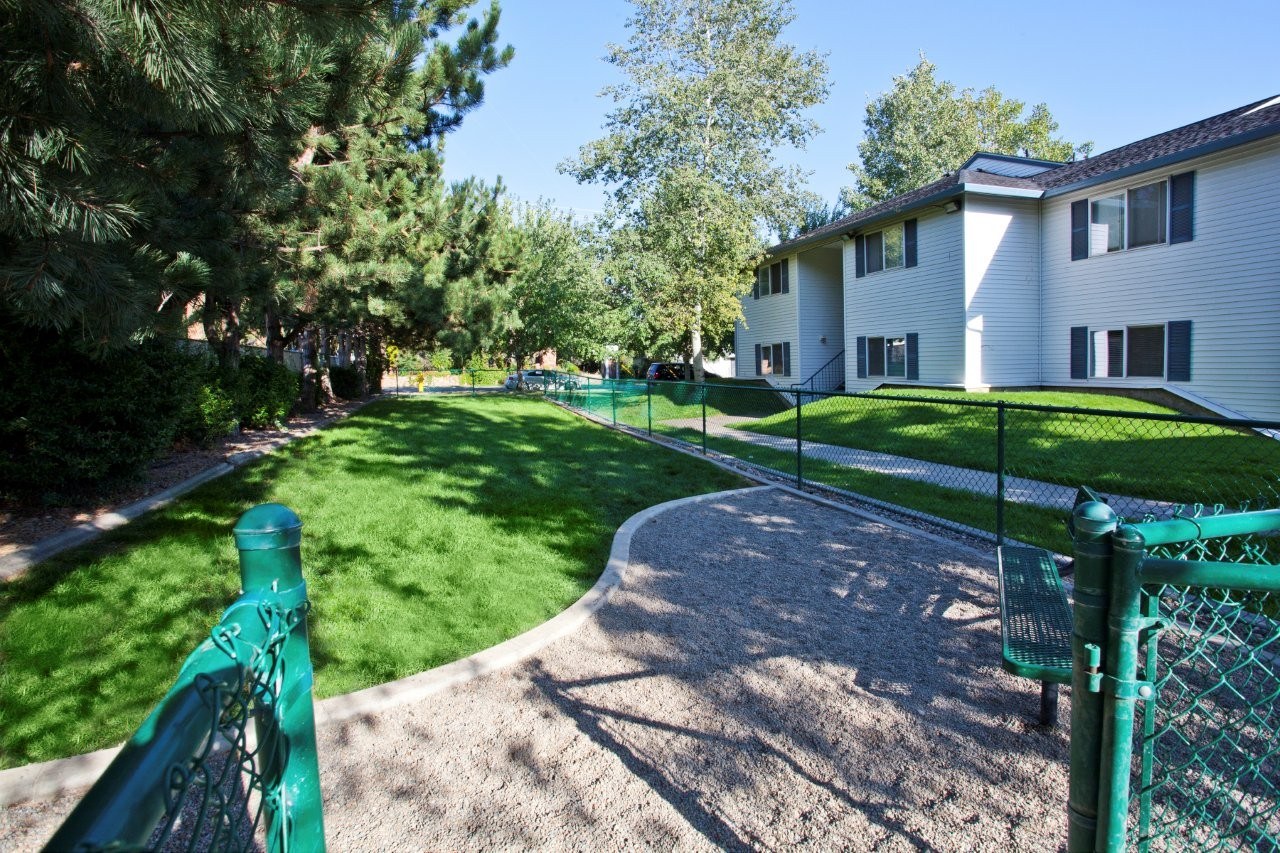 Village on Broadway Image 13