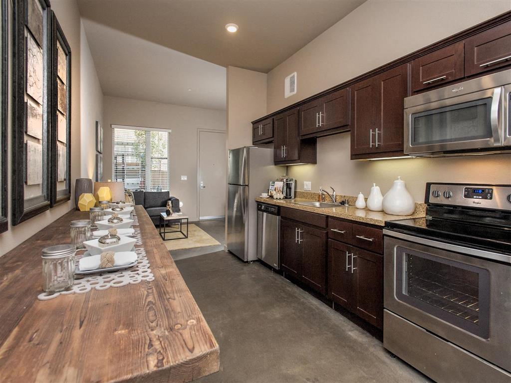 Mason at Hive Welcome Home to Mason at Hive in Oakland, Ca Now Leasing