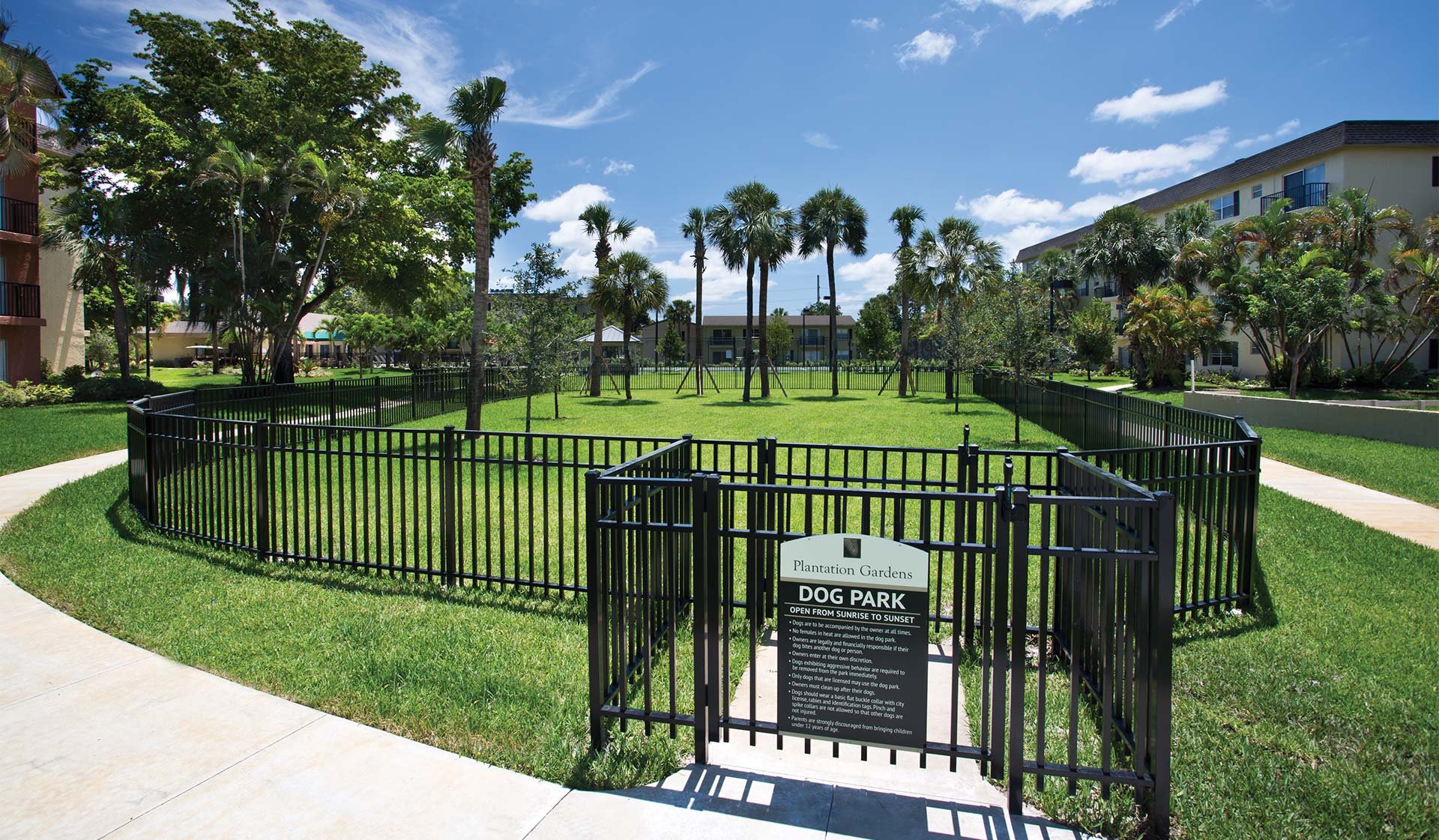 Pet-friendly community with a dog park 