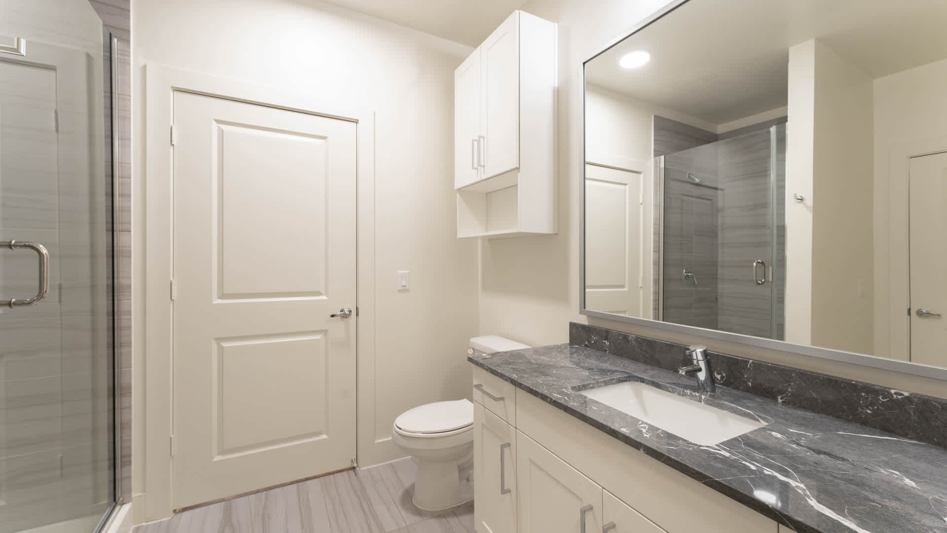 Olivian at the Realm Image 41