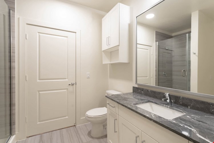 Olivian at the Realm Image 41