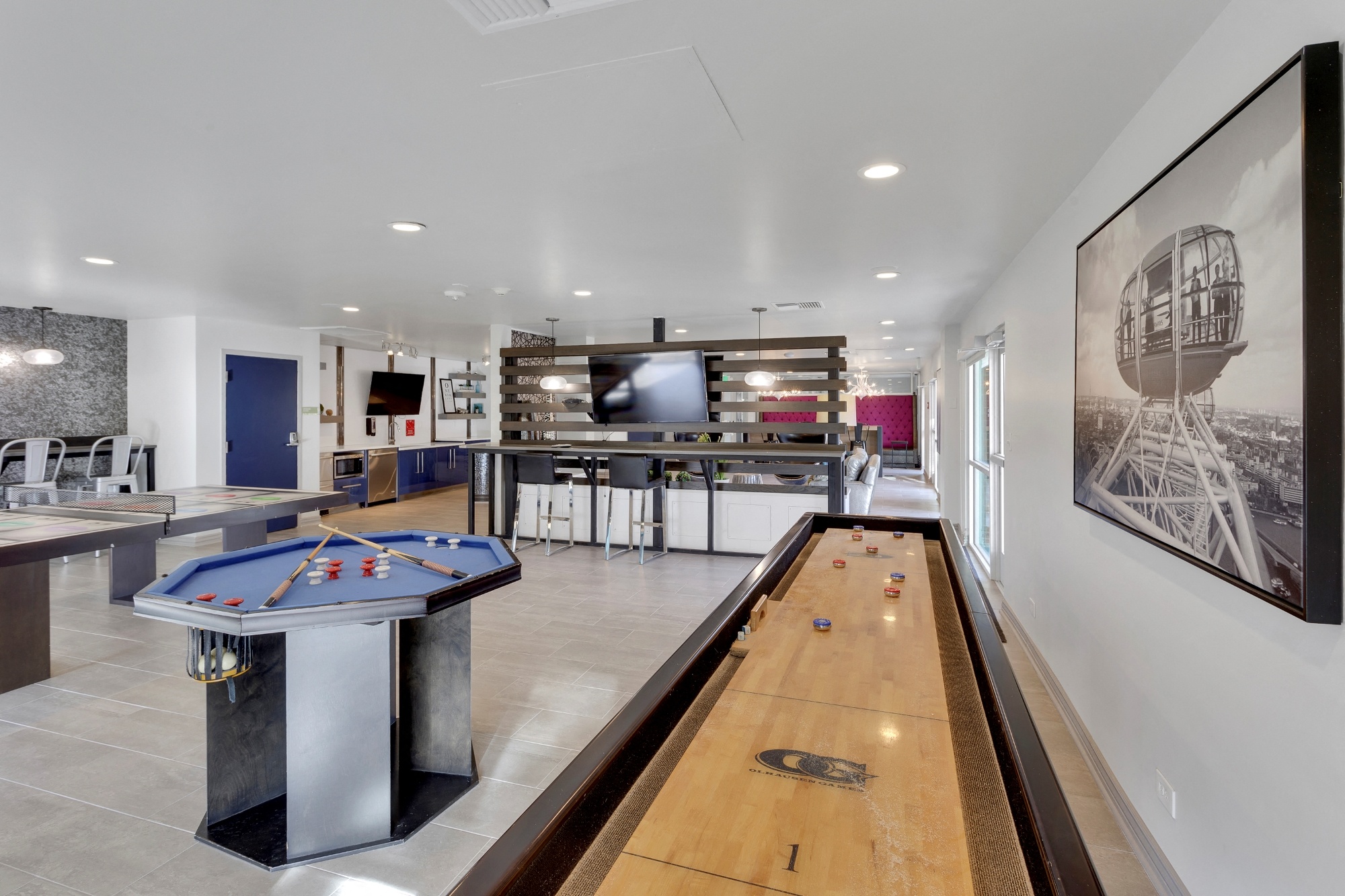 515 Clarkson Image 18