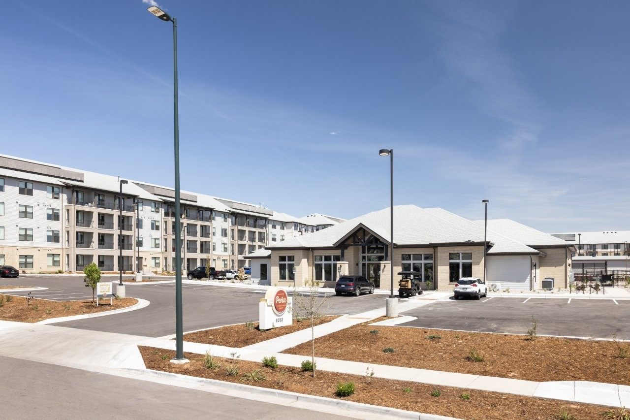 Alexan Pena Station Image 24