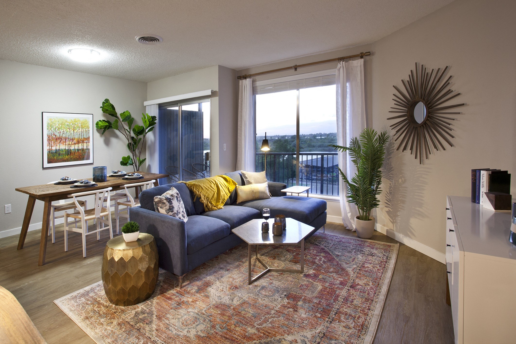 Evergreen Ridge Apartments Image 2