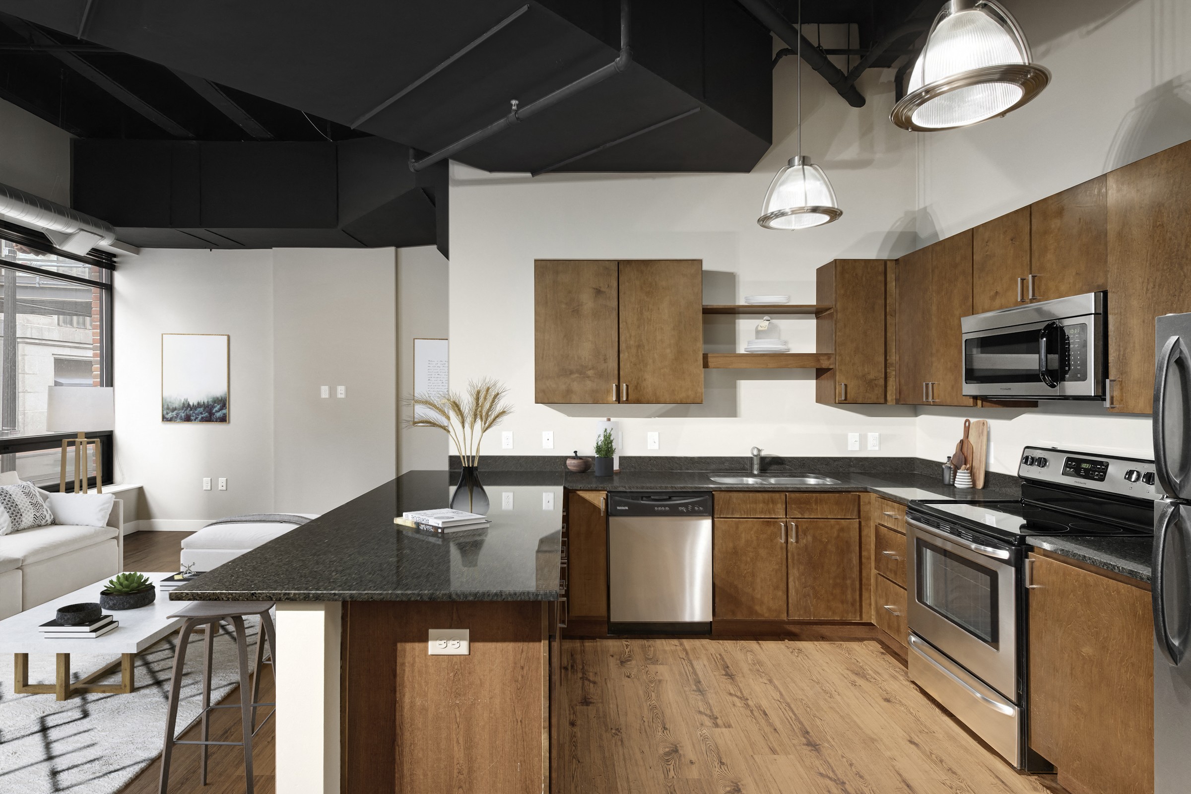 Kellogg Square Image 56