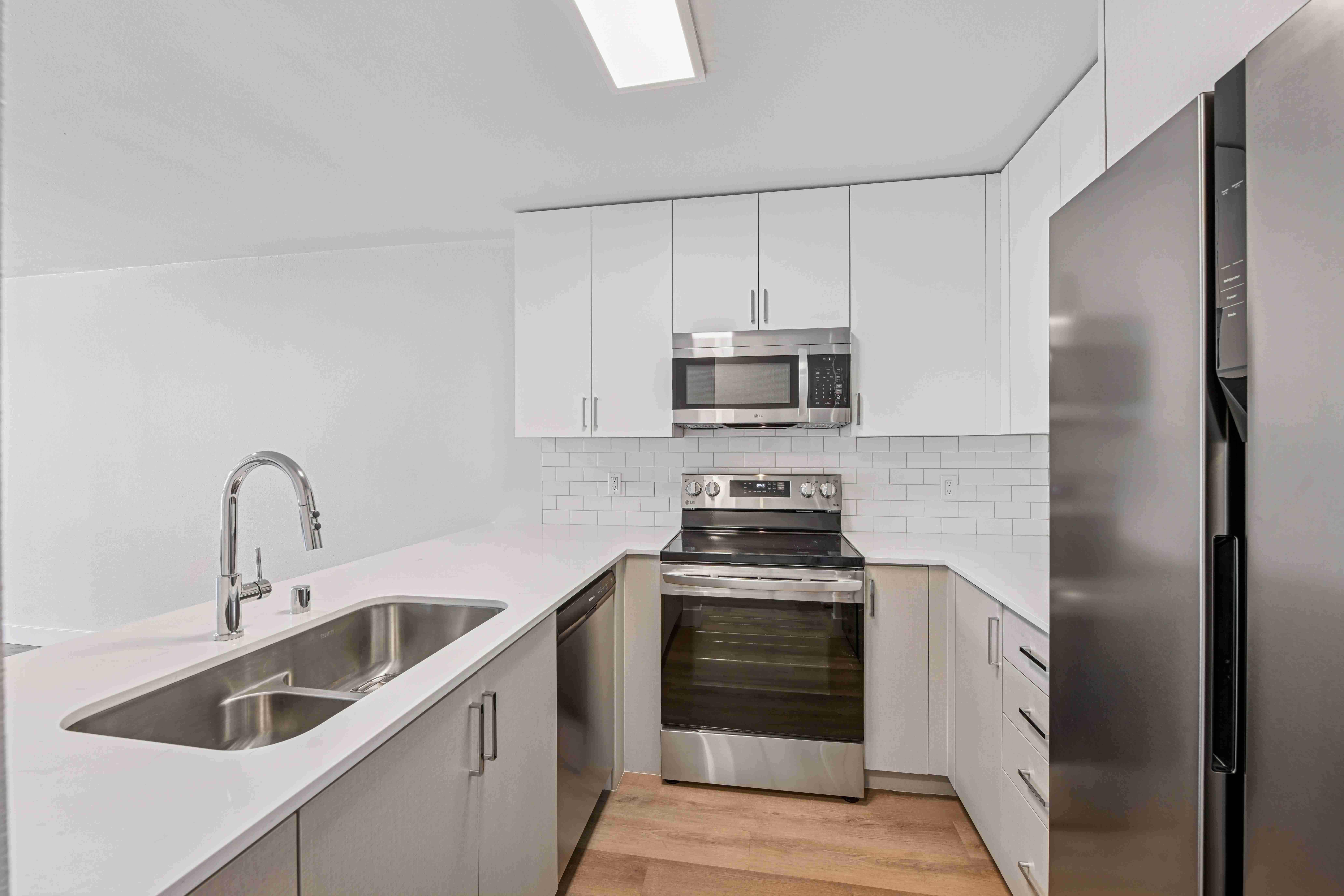 Mariners Village Image 8