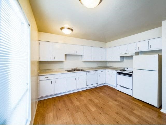 Braeswood Oaks Image 5