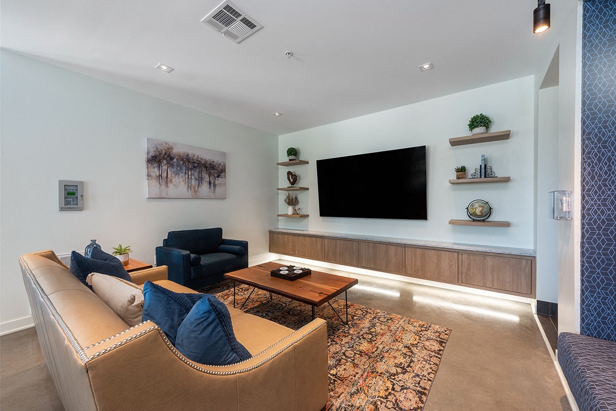 Steelcote Square Image 14