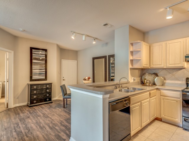 Sanctuary at Highland Oaks Image 7