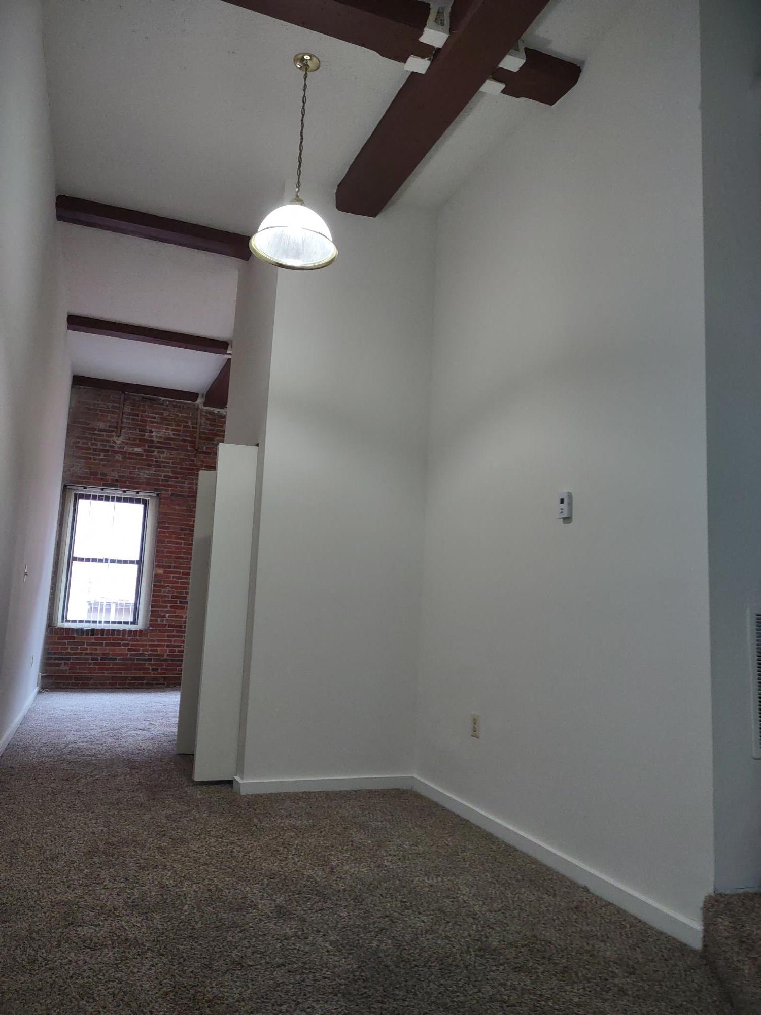 Marlboro Classic Apt & Redwood Square Image 29