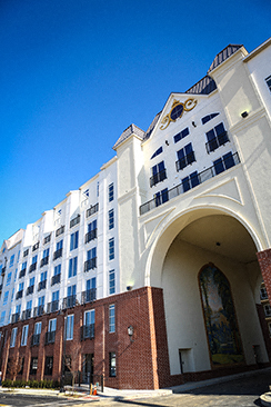 The Royal Worthington Image 1