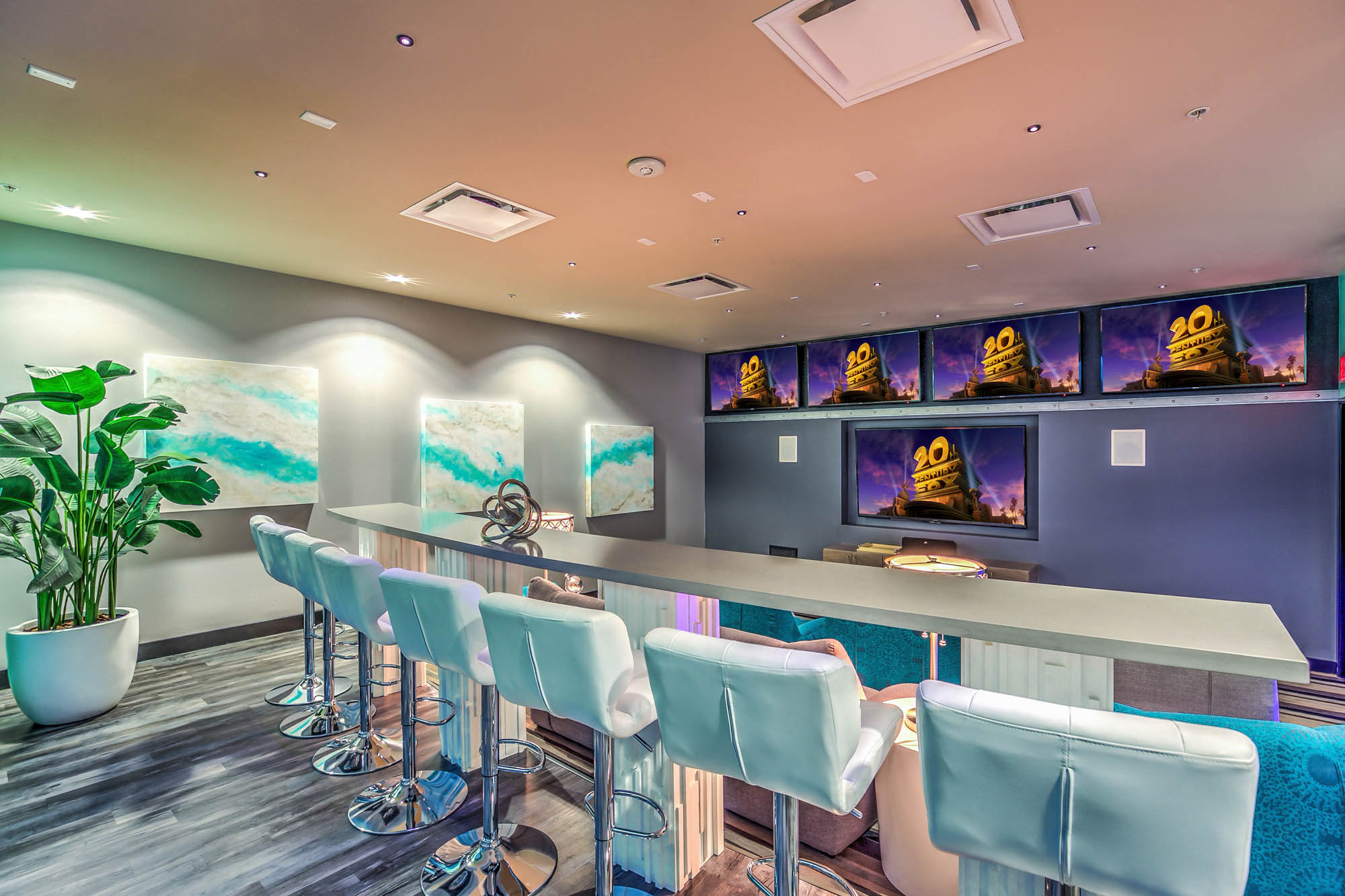 Vantage Flats & Lofts Image 10