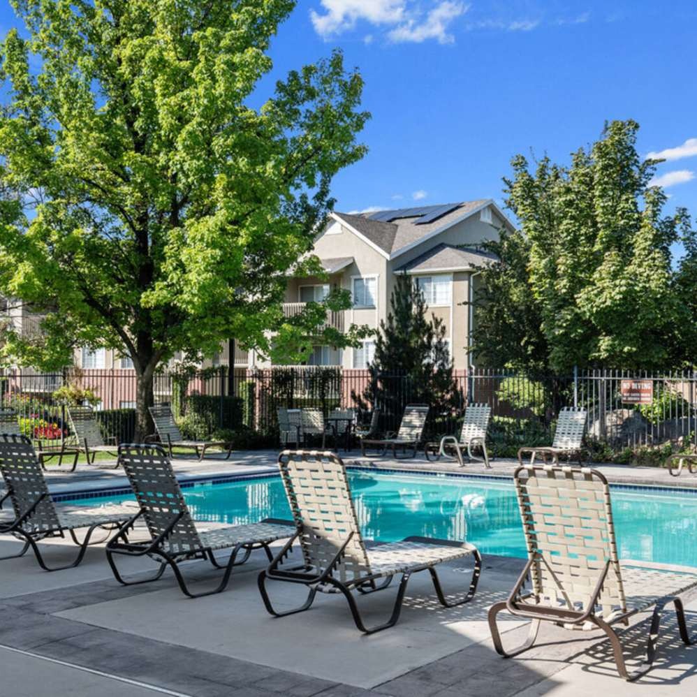 Falls at Hunters Pointe Image 3