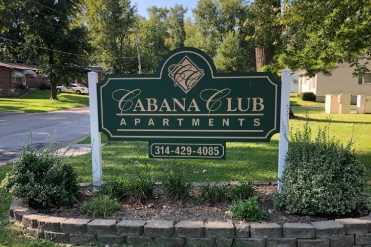 Cabana Club Apartments Image 1