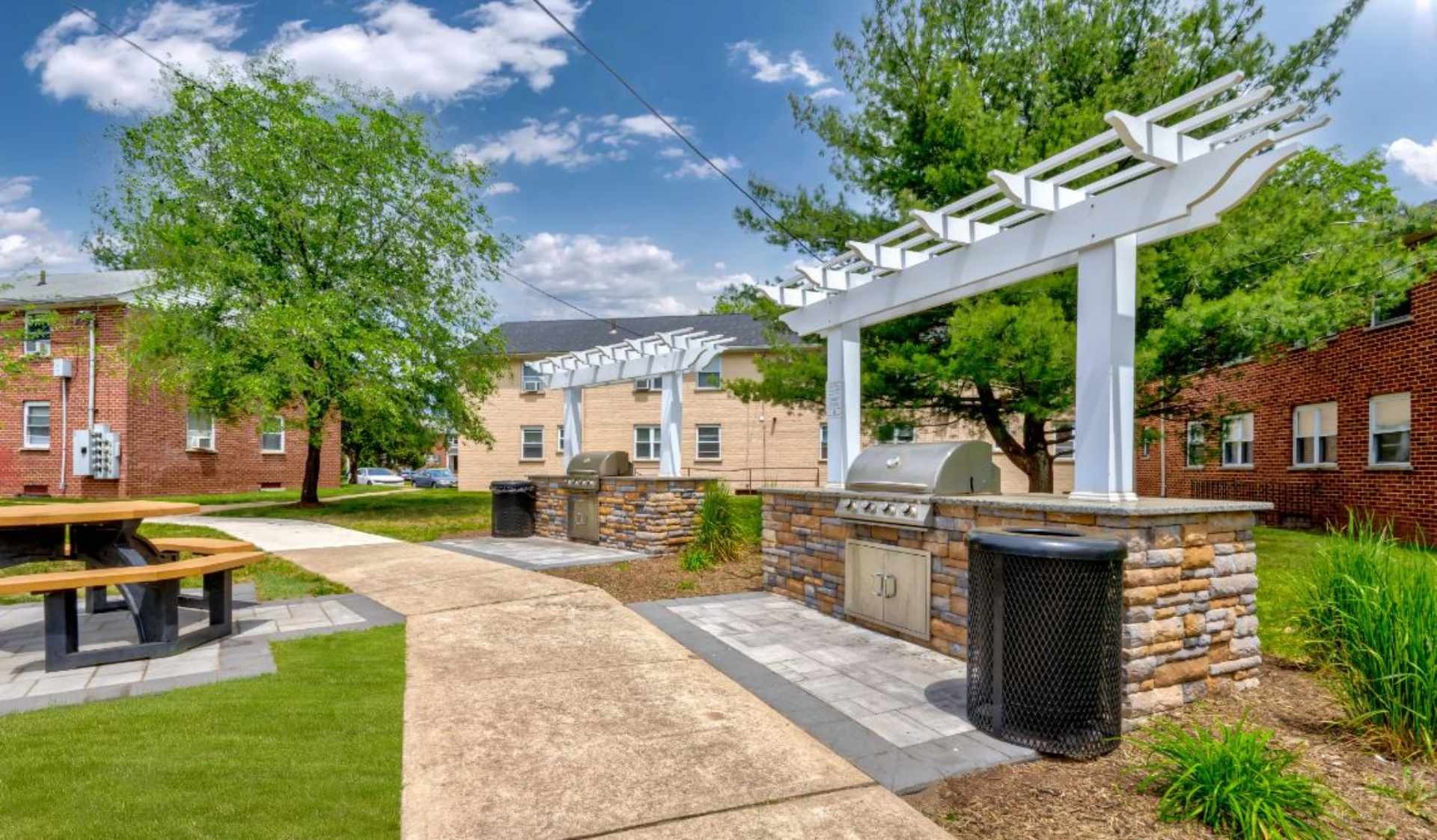 The Arbors at Franklin Township Image 3