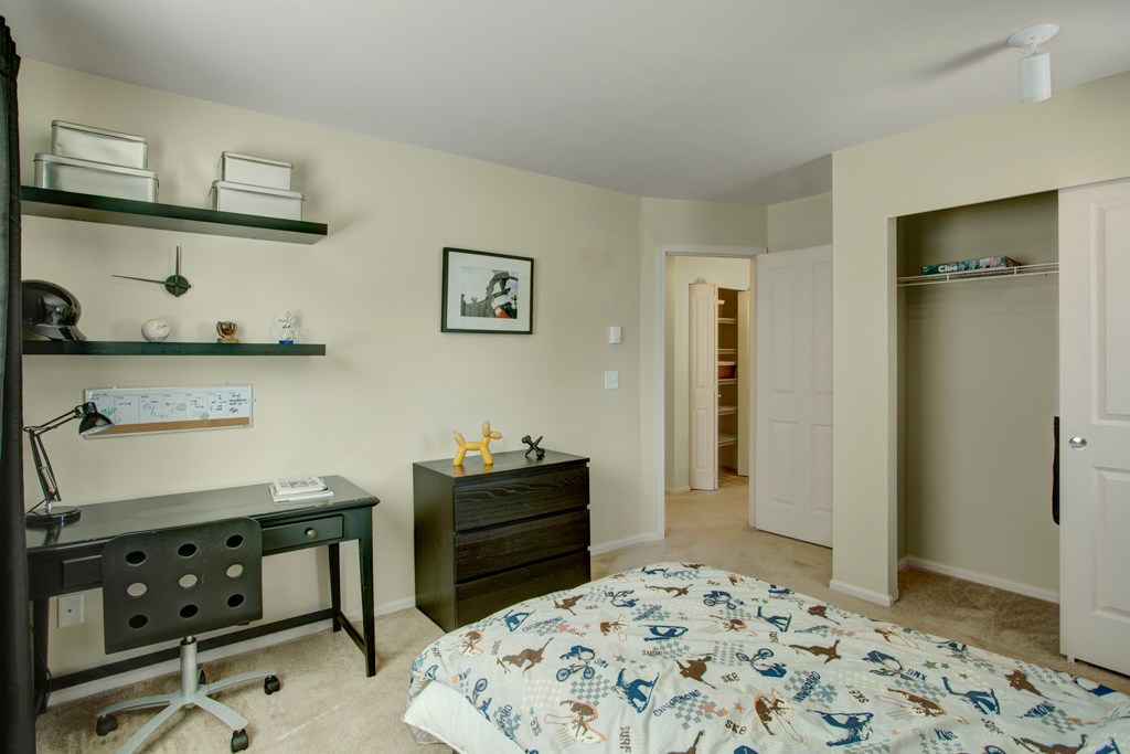 Brookstone at Edgewater Image 14