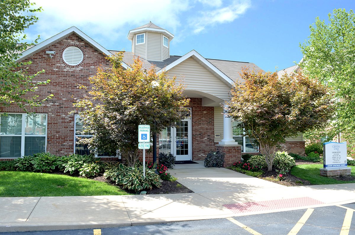 Villas at Crystal Lake Image 6