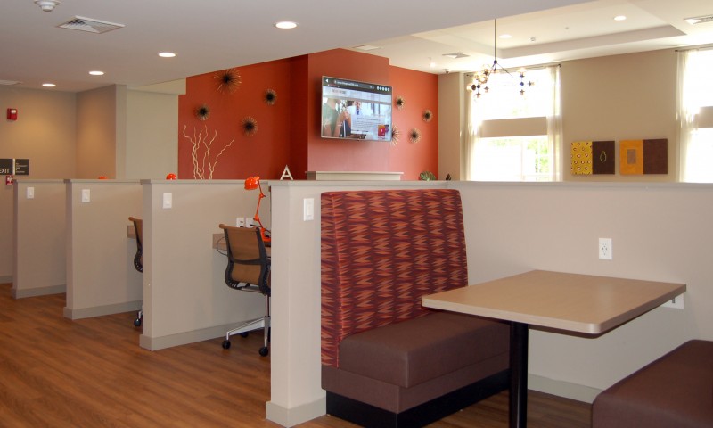 Business Center with workstations and free WiFi