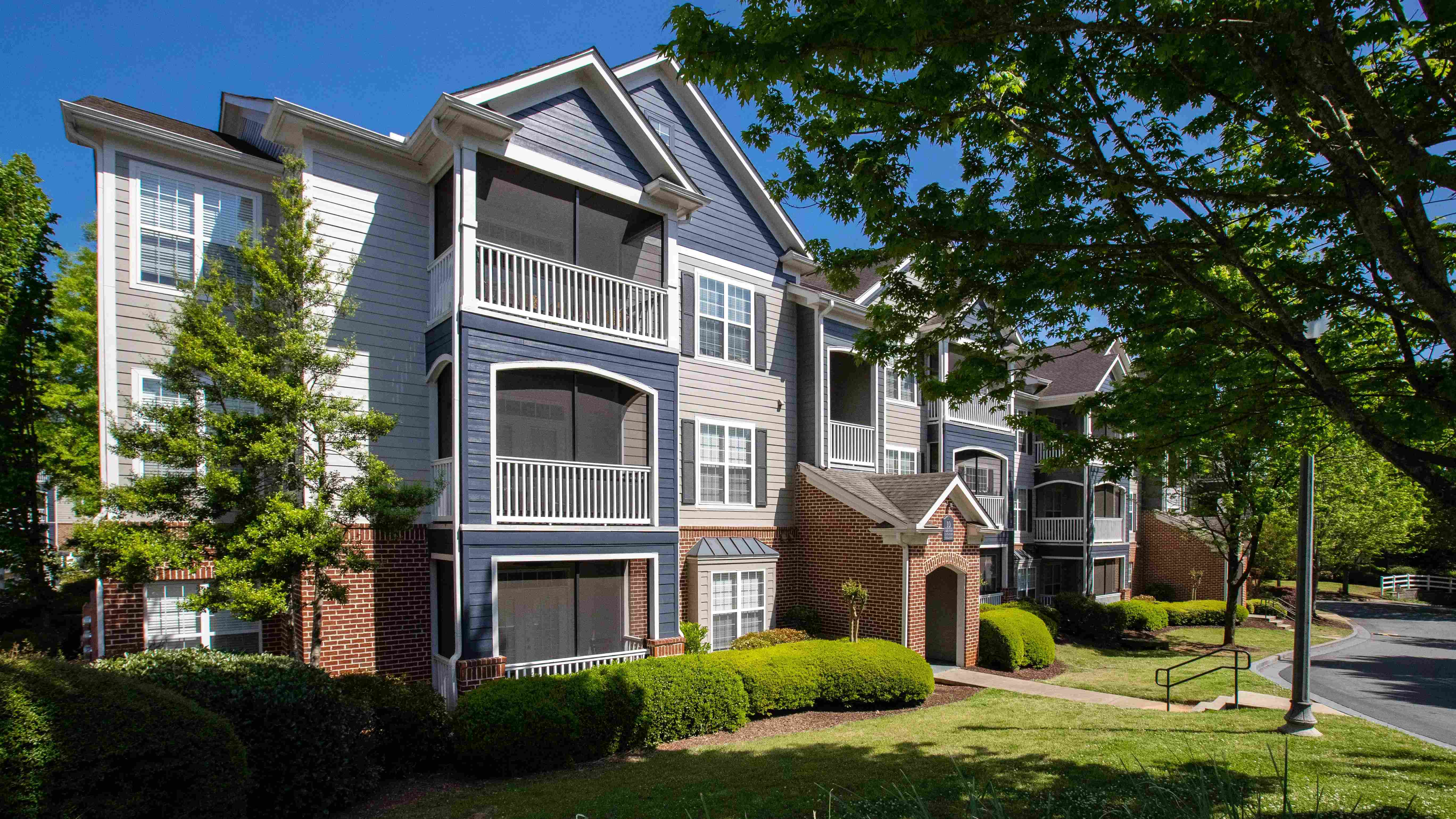 Every detail reflects our commitment! From the meticulously landscaped grounds to the beautifully adorned exterior, experience the pride of living at our vibrant community.  