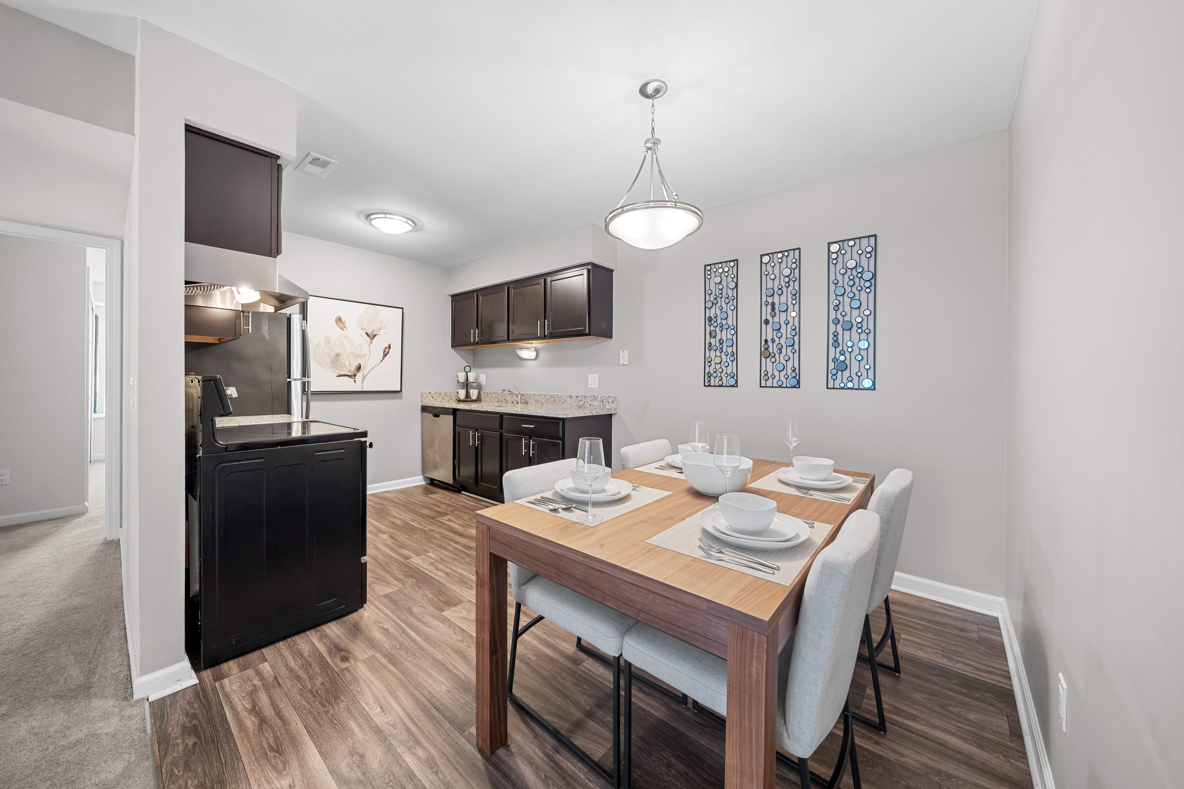 Kitchen and Dining Area at Lakeside Village Apartments, Clinton Township, MI, 48038