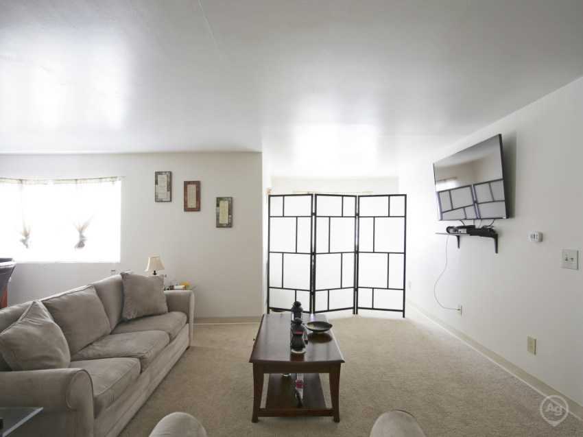 Foundry Colonial Image 9