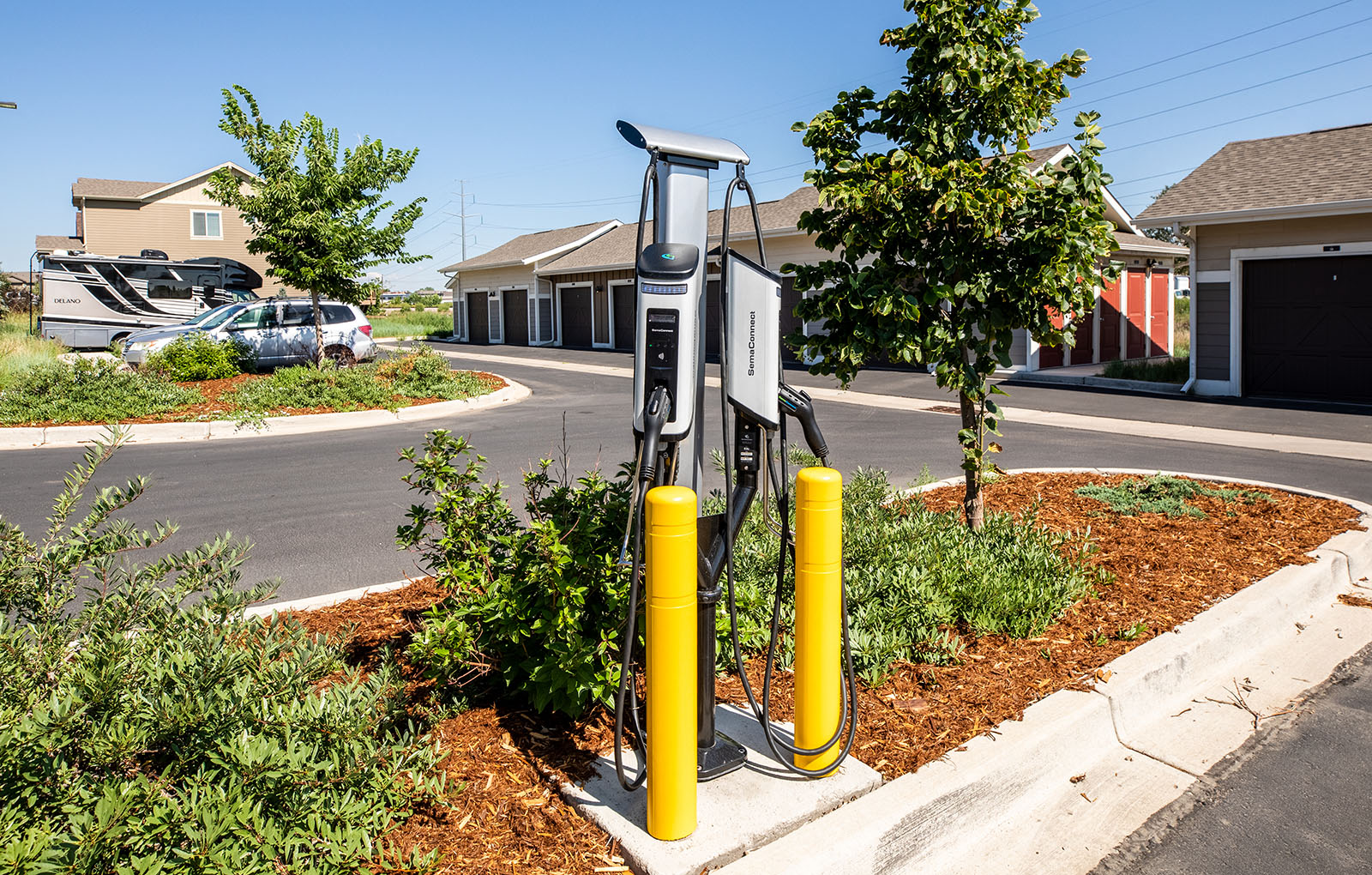 Bucking Horse Apartments Image 26