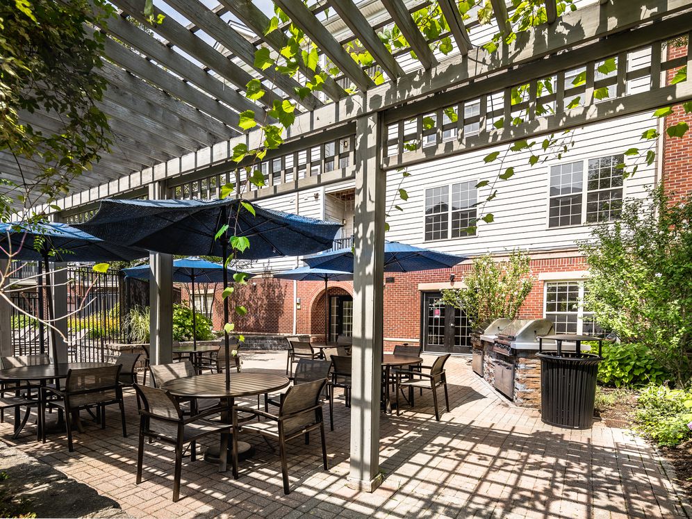 Sundeck with BBQ grills